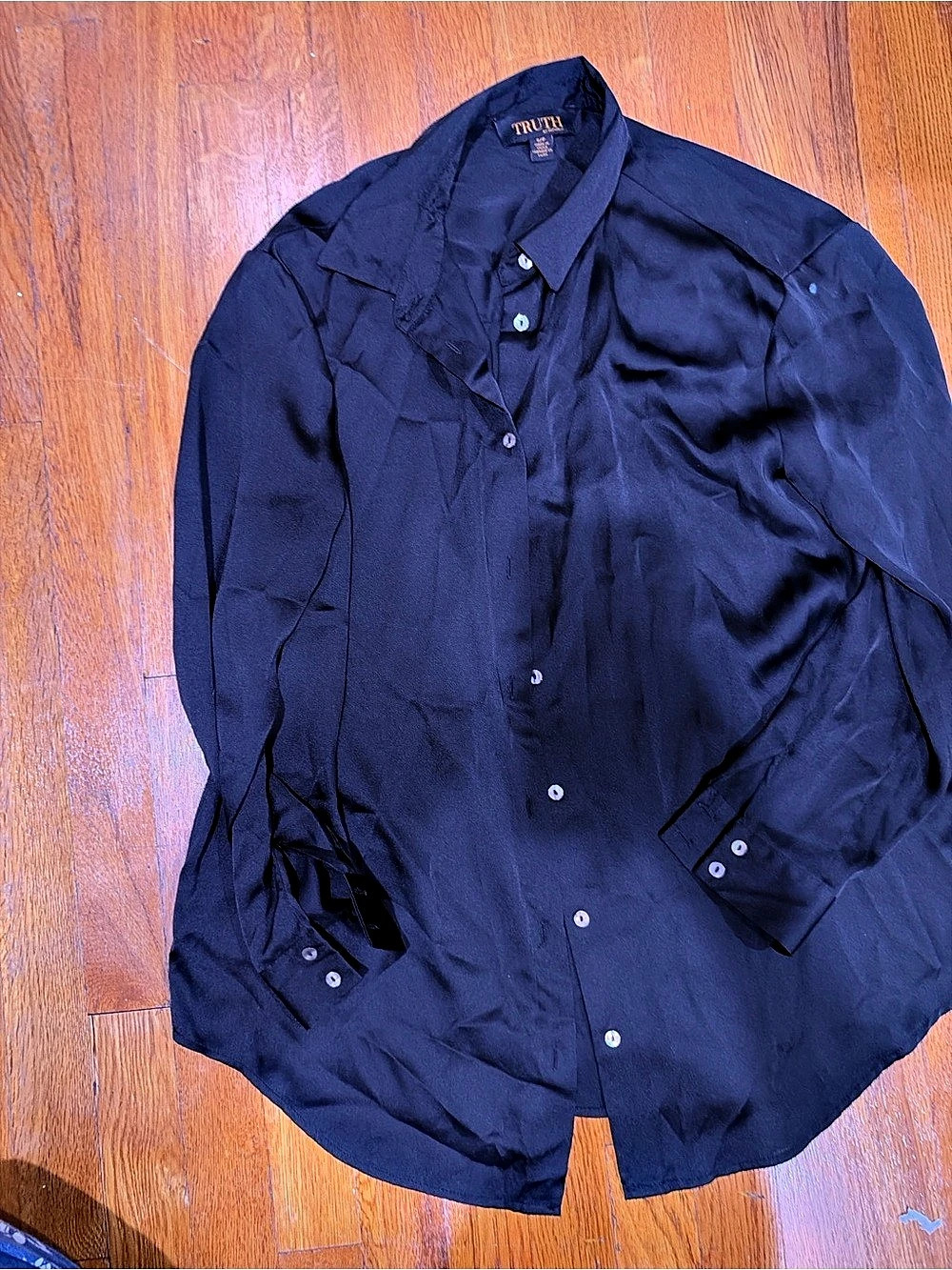 Truth by Republic Button Down Rayon Shirt in Blue Size Small Like New